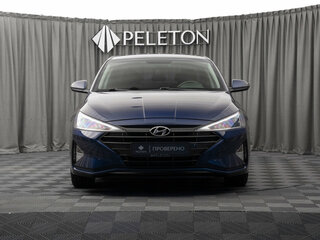 2019 Hyundai Elantra VI (AD), синий, 1790000 рублей, вид 3