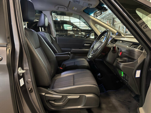 2018 Honda Freed II, серый - вид 13