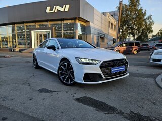 2022 Audi A7 L 45 TFSI II (4K), белый, 4840000 рублей, вид 3