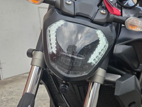 2016 Yamaha MT-07 (FZ-07), серебристый, 540000 рублей - вид 11