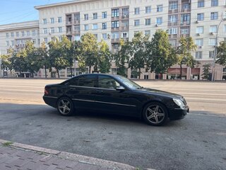 2003 Mercedes-Benz S-Класс 500 5-speed IV (W220) Рестайлинг, чёрный, 679000 рублей, вид 4