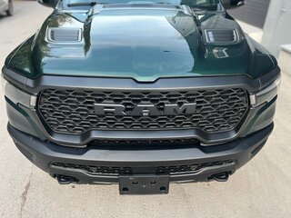 2026 Ram 1500 Rumble Bee V Рестайлинг, зелёный, 10900000 рублей, вид 2