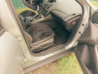 2013 Ford Focus III, серебристый, 950000 рублей, вид 4