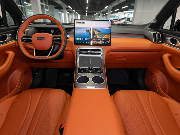 2026 Geely Galaxy M7, серый - вид 7