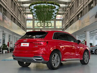 2023 Audi Q3 35 TFSI II (F3), красный, 1899000 рублей, вид 3