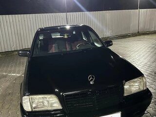 1996 Mercedes-Benz C-Класс 180 I (W202), чёрный, 370000 рублей, вид 2