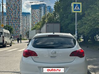 2011 Opel Astra J, белый, 620000 рублей, вид 5