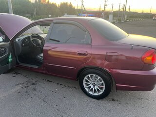2006 Kia Spectra I Рестайлинг 2, красный, 260000 рублей, вид 3