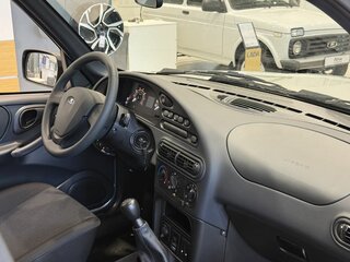 2026 Lada (ВАЗ) Niva Travel I Рестайлинг, серый, 1712000 рублей, вид 5