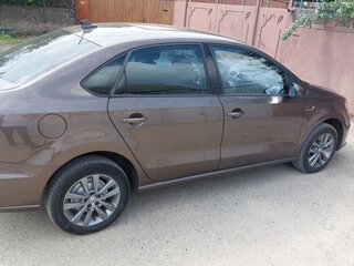2019 Volkswagen Polo V Рестайлинг, коричневый, 1325000 рублей, вид 4