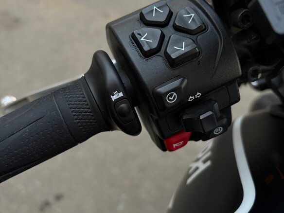 2022 Triumph Trident 660, чёрный, 930000 рублей - вид 9
