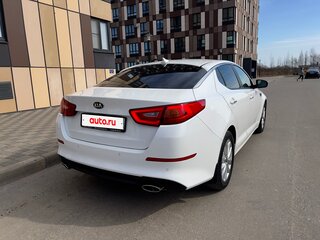 2015 Kia Optima III Рестайлинг, белый, 1600000 рублей, вид 3