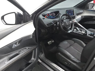 2022 Peugeot 3008 II Рестайлинг, серый, 1410000 рублей, вид 4