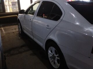 2010 Skoda Octavia II (A5) Рестайлинг, белый, 670000 рублей, вид 3