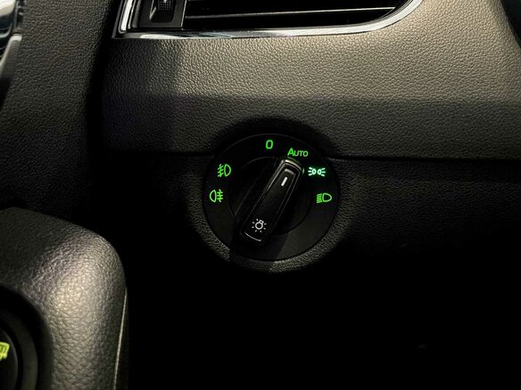 2014 Skoda Octavia III (A7), чёрный - вид 8