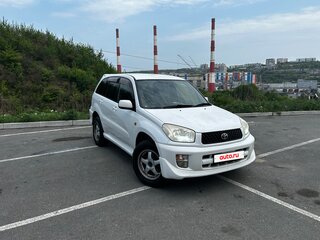 2001 Toyota RAV4 II (XA20), белый, 600000 рублей, вид 3