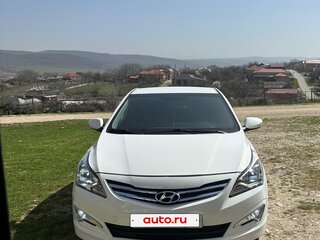2014 Hyundai Solaris I Рестайлинг, белый, 725000 рублей, вид 2