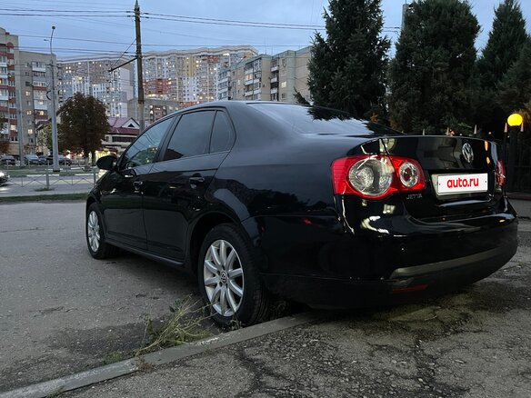 2010 Volkswagen Jetta V, чёрный, 690000 рублей - вид 15
