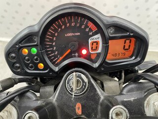 2014 Suzuki SFV 400 Gladius, чёрный, 355000 рублей, вид 5