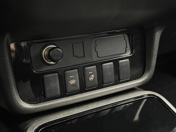 2018 Mitsubishi Outlander III Рестайлинг 2, белый, 1897000 рублей - вид 15