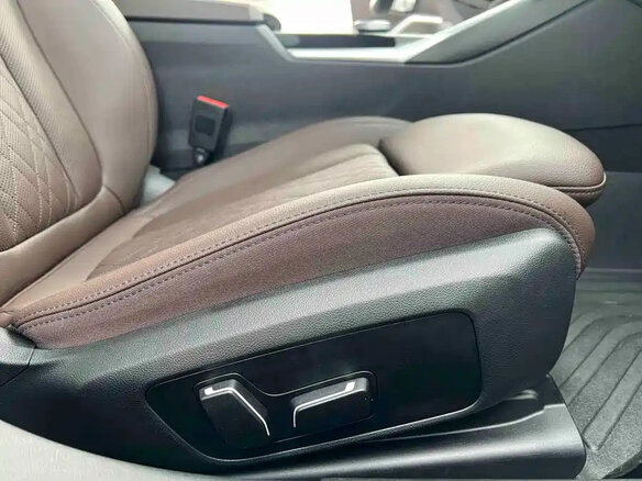 2024 BMW 3 серии 318i VII (G2x) Рестайлинг 2, белый, 3410000 рублей - вид 10