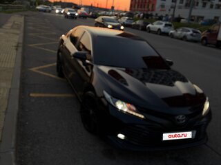 2019 Toyota Camry VIII (XV70), чёрный, 2450000 рублей, вид 2