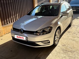 2018 Volkswagen Golf VII Рестайлинг, белый, 1890000 рублей, вид 2