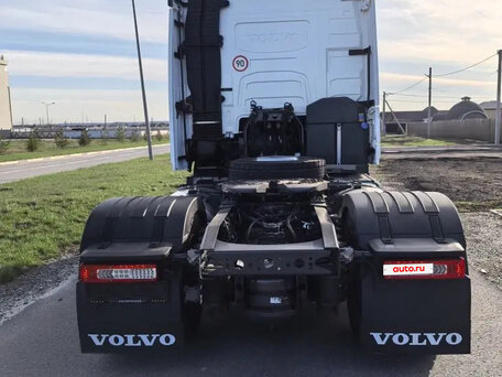 2024 Volvo FH, белый, 17400000 рублей, вид 3