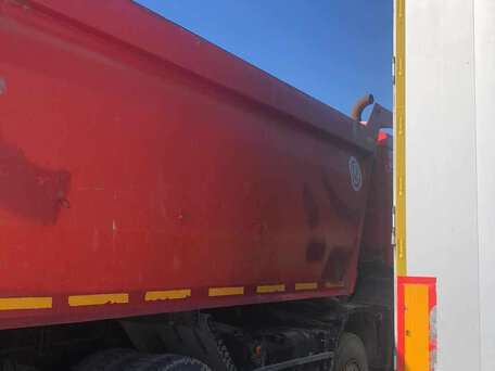 2015 MAN TGS, красный, 5550582 рублей, вид 4