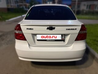 2010 Chevrolet Aveo I Рестайлинг, белый, 430000 рублей, вид 2