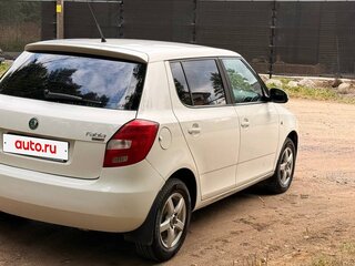 2010 Skoda Fabia II Рестайлинг, белый, 630000 рублей, вид 5