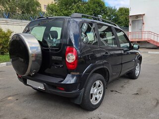 2010 Chevrolet Niva I Рестайлинг, чёрный, 445000 рублей, вид 5