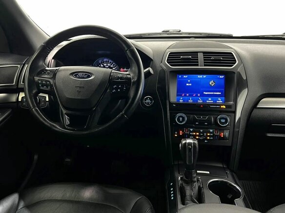2018 Ford Explorer V Рестайлинг, белый, 2850000 рублей - вид 15