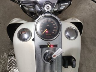 2003 Harley-Davidson Road King, белый, 575000 рублей, вид 5