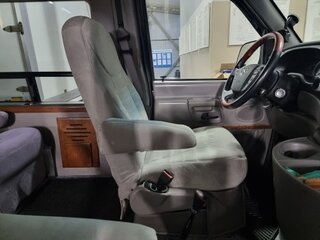 1997 Ford Econoline IV, чёрный, 3550000 рублей, вид 4