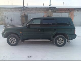 2000 Nissan Patrol V (Y61), зелёный, 3500000 рублей, вид 3