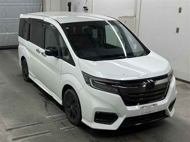 Открыть фотографии: Honda Stepwgn V Рестайлинг