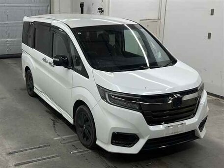 Honda Stepwgn V Рестайлинг