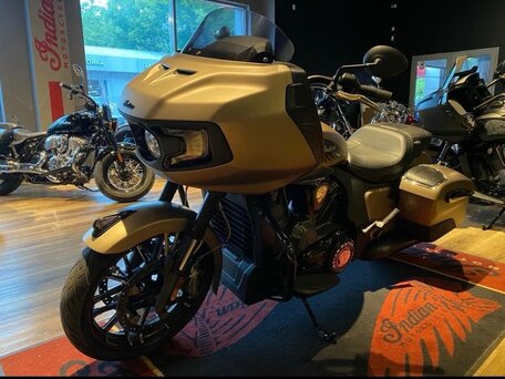 2019 Indian Challenger, бежевый, 2100000 рублей, вид 4