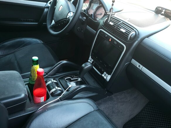 2008 Porsche Cayenne S I Рестайлинг (957), пурпурный, 1460000 рублей - вид 32