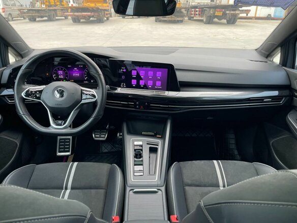 2021 Volkswagen Golf VIII, серый, 2020000 рублей - вид 9