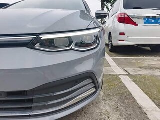 2022 Volkswagen Golf VIII, серый, 1685000 рублей, вид 4