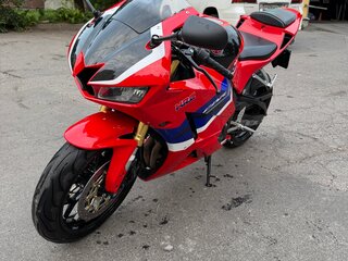 2021 Honda CBR 600RR, красный, 810000 рублей, вид 2