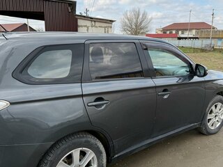 2013 Mitsubishi Outlander III, серый, 1150000 рублей, вид 2