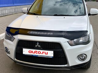 2011 Mitsubishi Outlander II Рестайлинг, белый, 1260000 рублей, вид 1