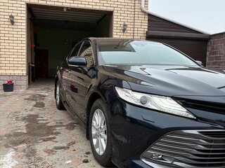 2018 Toyota Camry VIII (XV70), синий, 3450000 рублей, вид 3