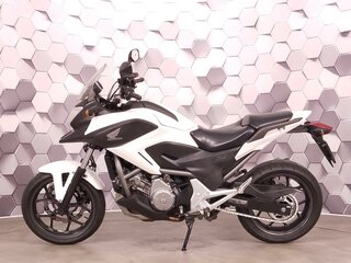 2013 Honda NC 700X, белый, 457000 рублей, вид 4