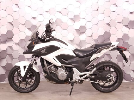 2013 Honda NC 700X, белый, 457000 рублей, вид 4