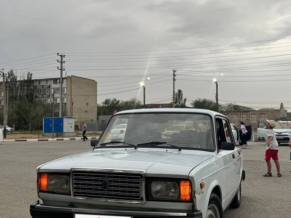 2011 Lada (ВАЗ) 2107, белый, 99000 рублей - вид 2