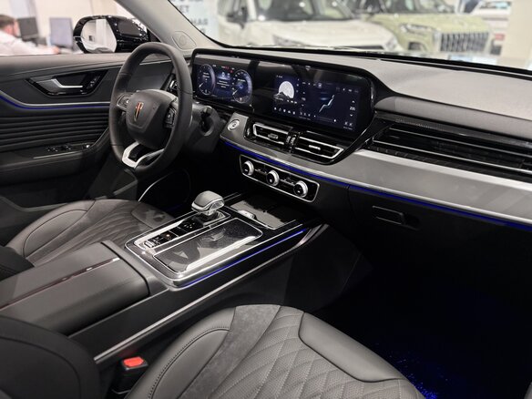 2025 Hongqi HS3, серый, 3199000 рублей - вид 10
